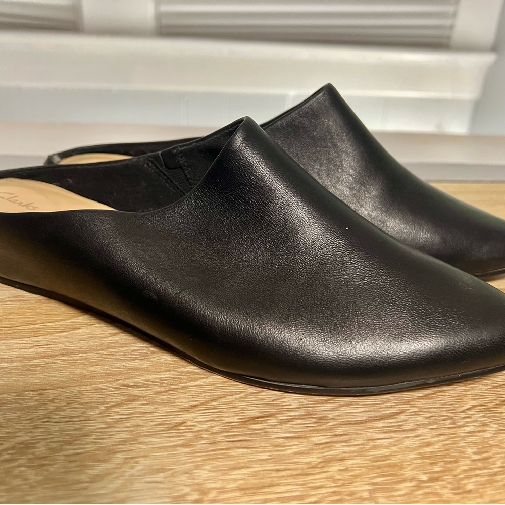 Clarks Sense Beau Black Leather Mules 10